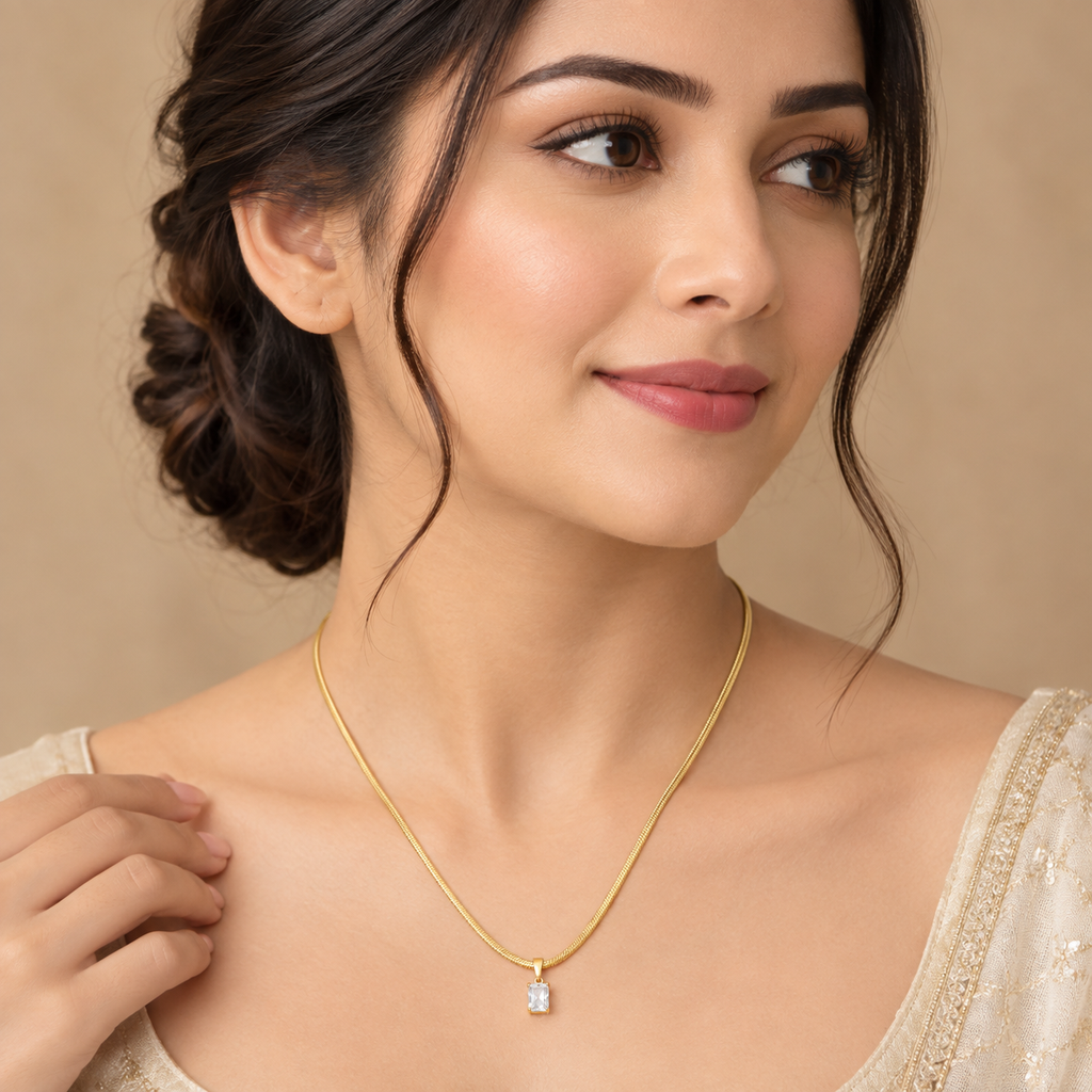Aurelia Pendant Necklace