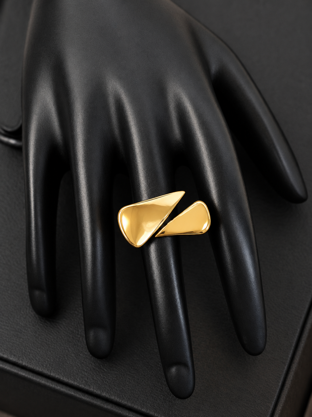 Sculpted Gold Duo Ring