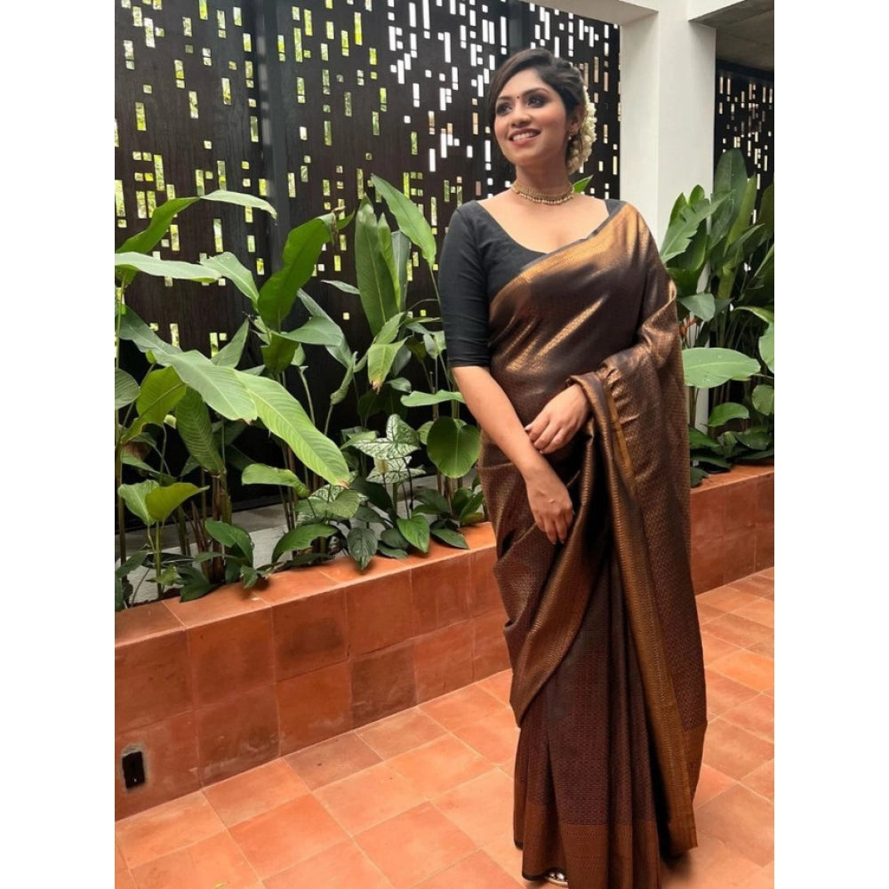 Golden Aura Litchi Silk Saree
