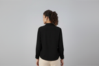Noir Essential V-Neck Top