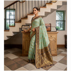Easy to drape Silk Booti Saree