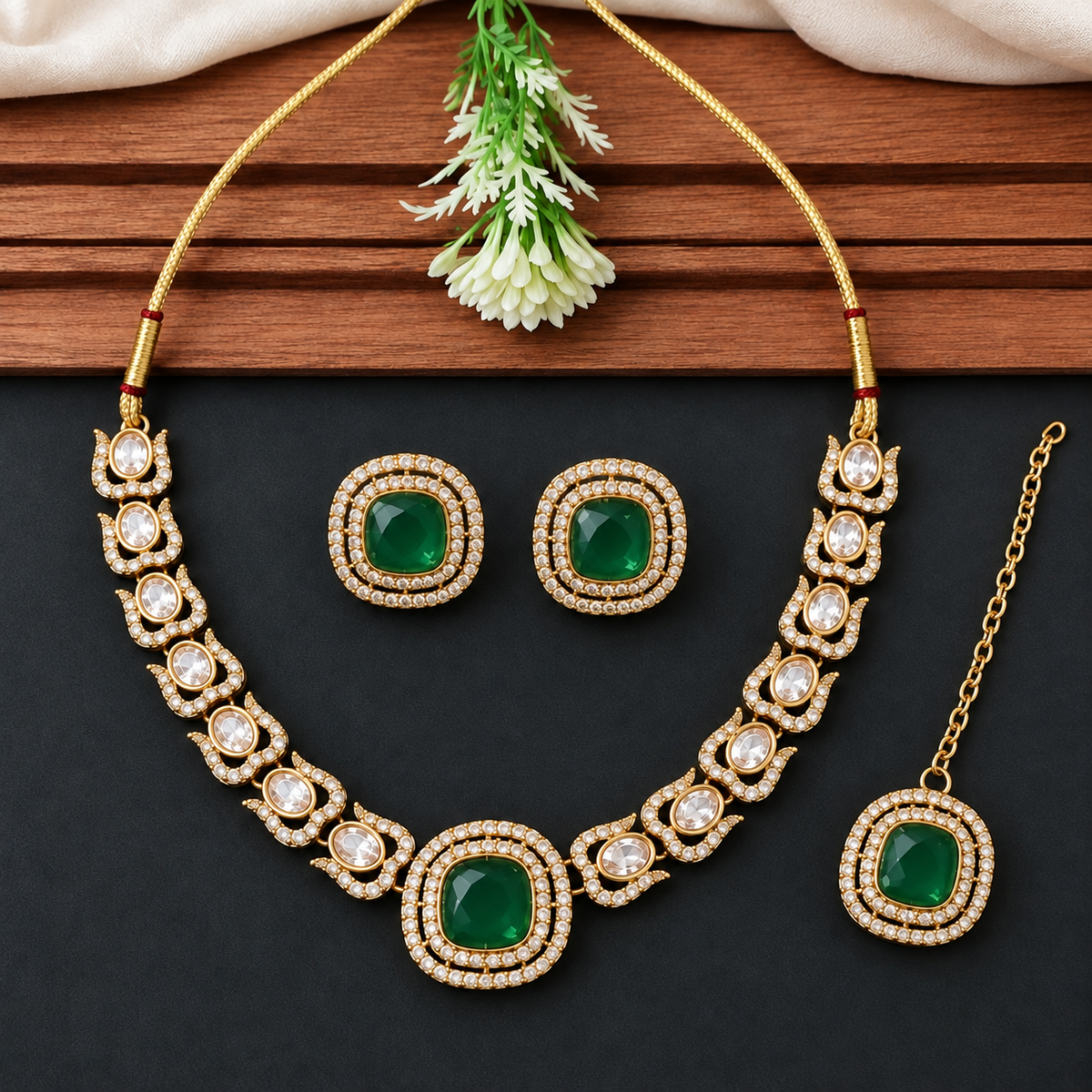 Green Stone Gold Necklace Set