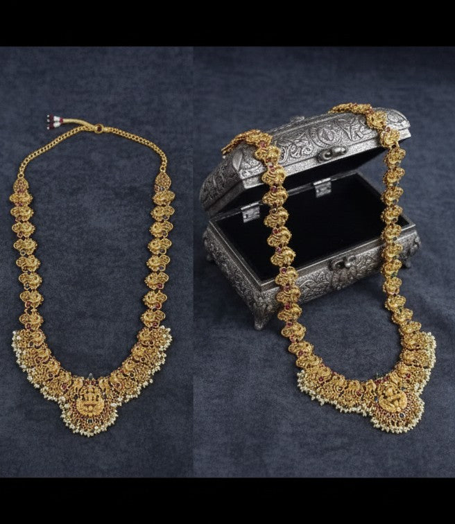 Regal Temple Heritage Jewellery Set