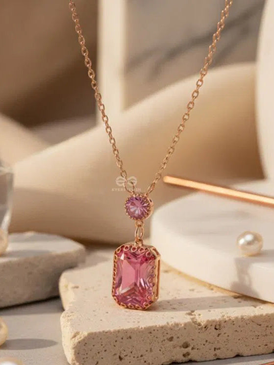 Magenta's Magic Casual Chain